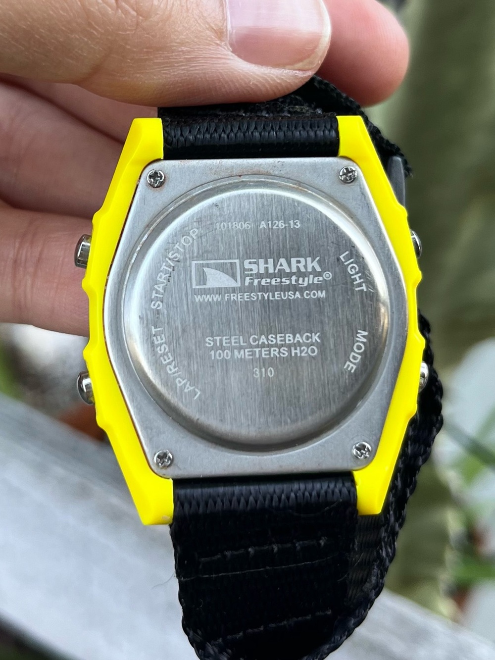 Shark Clip Watch: needs new battery but good to go! π¦ - Picture 4 of 5
